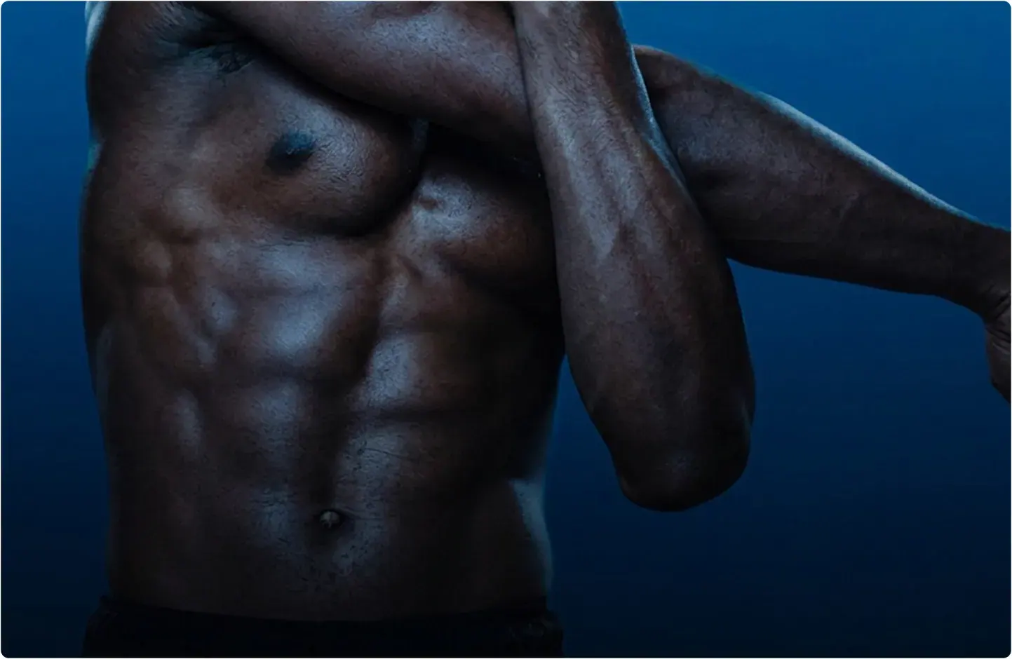 Patient physique in low blue light